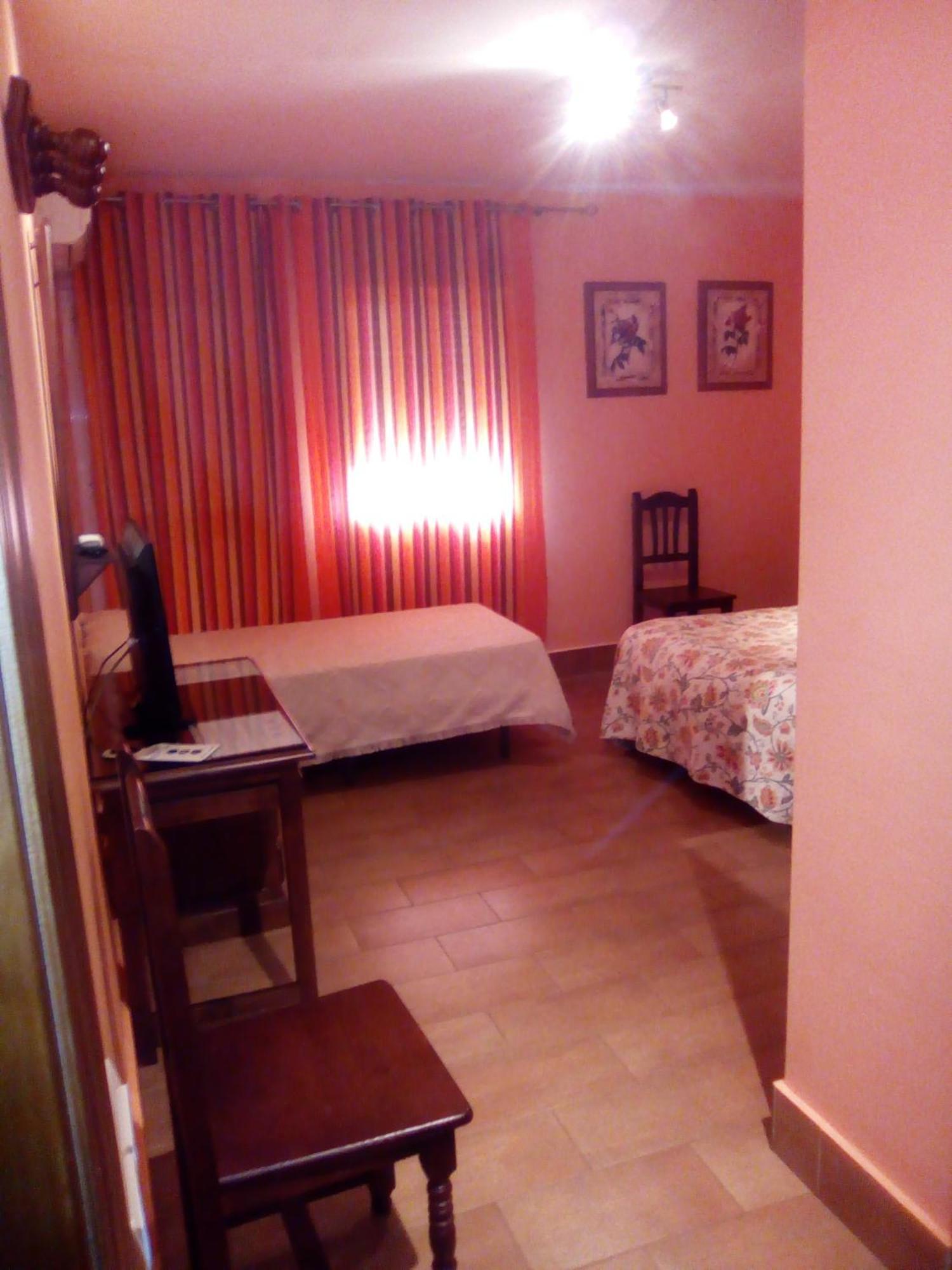 Hostal Muriel Aljaraque Δωμάτιο φωτογραφία