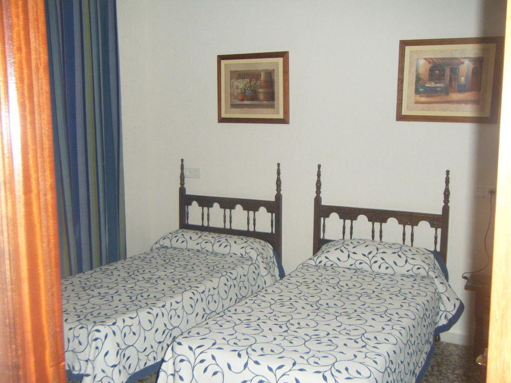 Hostal Muriel Aljaraque Δωμάτιο φωτογραφία