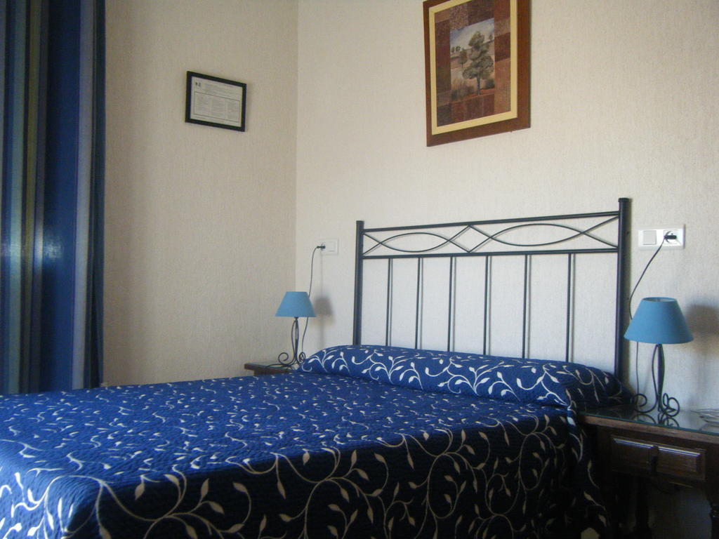 Hostal Muriel Aljaraque Δωμάτιο φωτογραφία